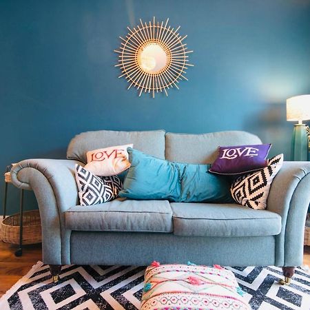 Aston Henry James Stunning One Bedroom Apartment In Royal Windsor Eksteriør billede
