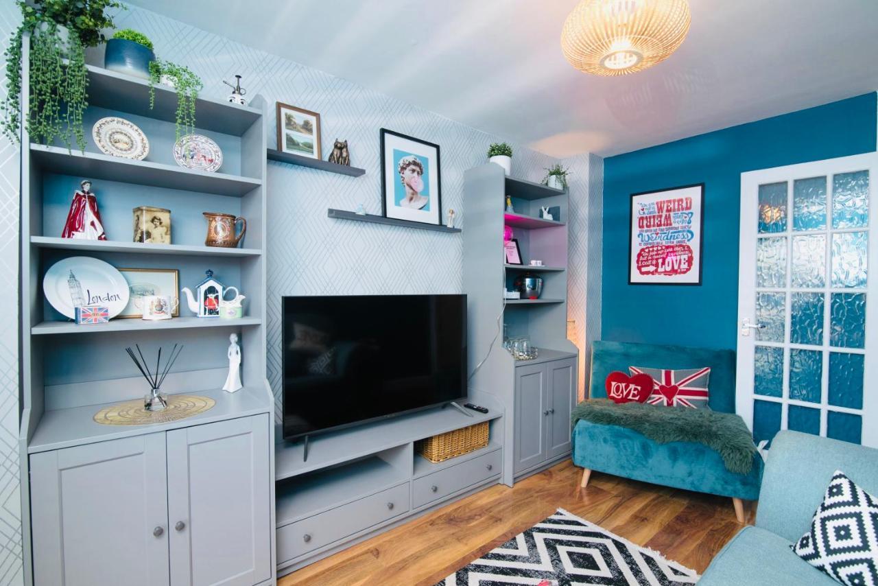 Aston Henry James Stunning One Bedroom Apartment In Royal Windsor Eksteriør billede